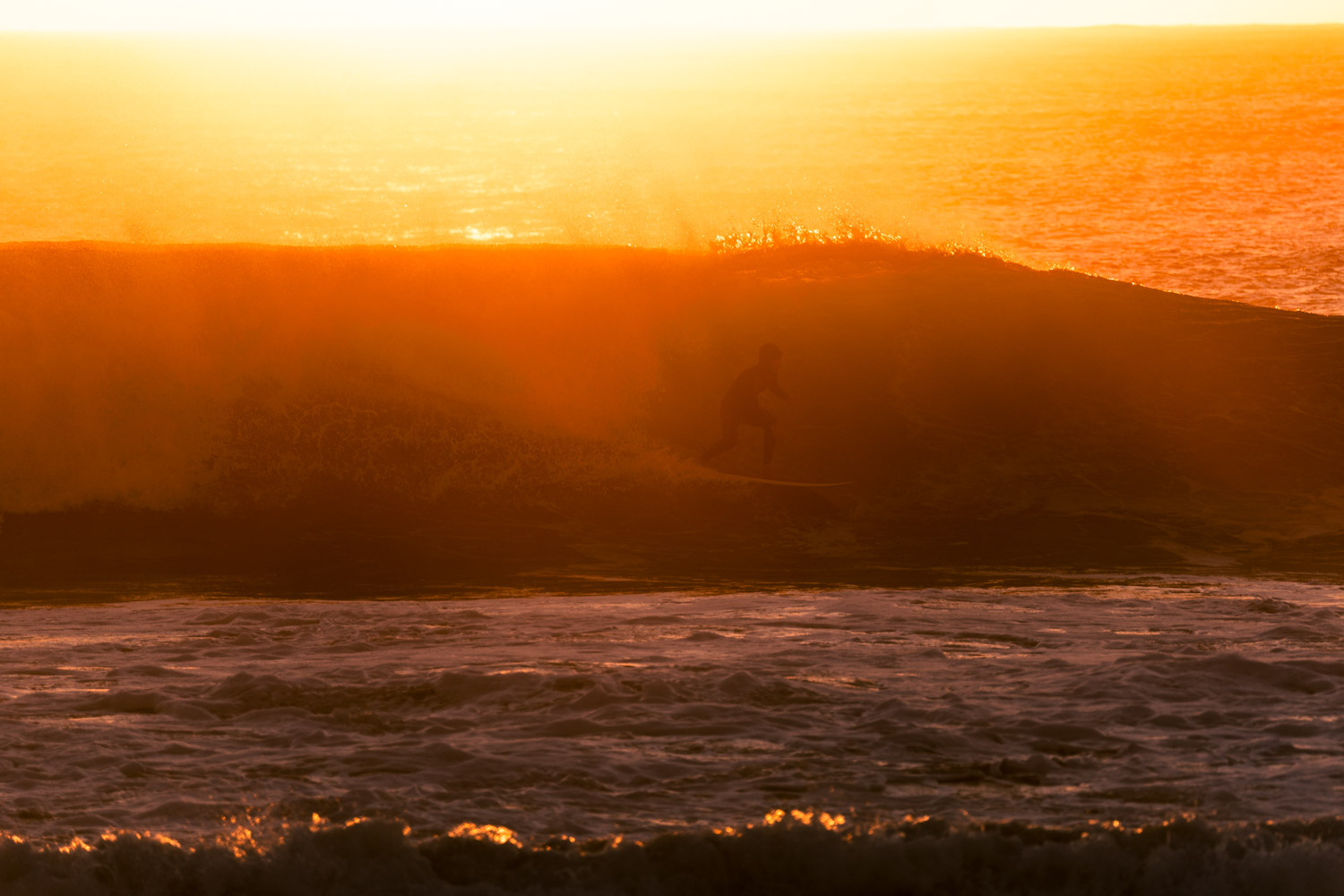 Professional editorial shots, Visual storytelling, Fotografia sportowa, Zdjęcia oceaniczne, Plaża i surfing, Surf photography, Dynamic photography, Beach photos with surfing vibes, Beach lifestyle photography with surf vibes